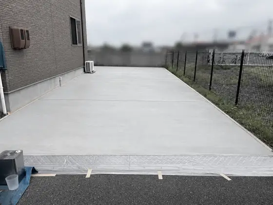 駐車場塗装 施工前のコンクリート素地